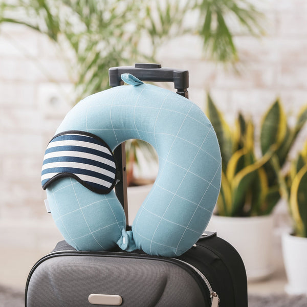 Travel Pillows & Comfort Accessories